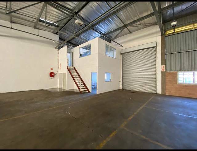 739M² WAREHOUSE TO LET IN WESTMEAD